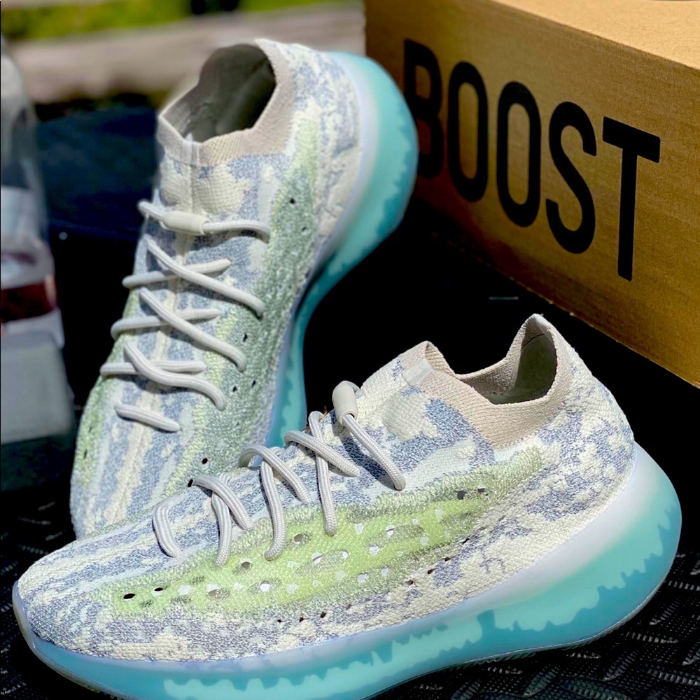 Yeezys size 9.5 brand new